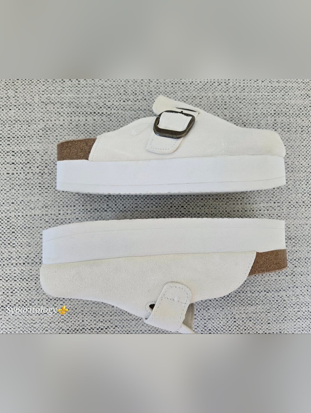 NWOB CUSHIONAIRE White Suede Buckle Platform Clogs Size: 8.5